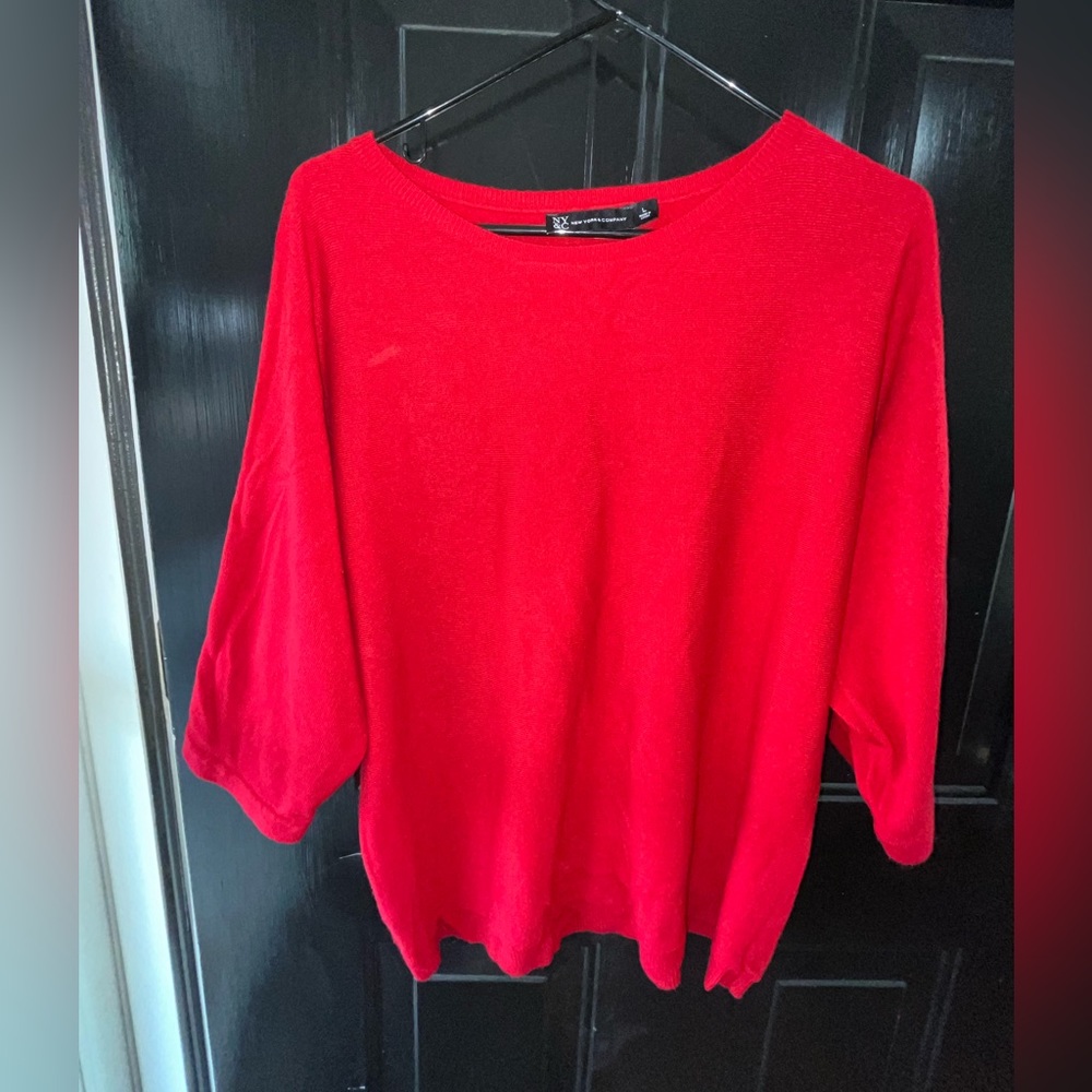 LIKE NEW New York & Company Batwing Sweater - Size: L - Color: Red